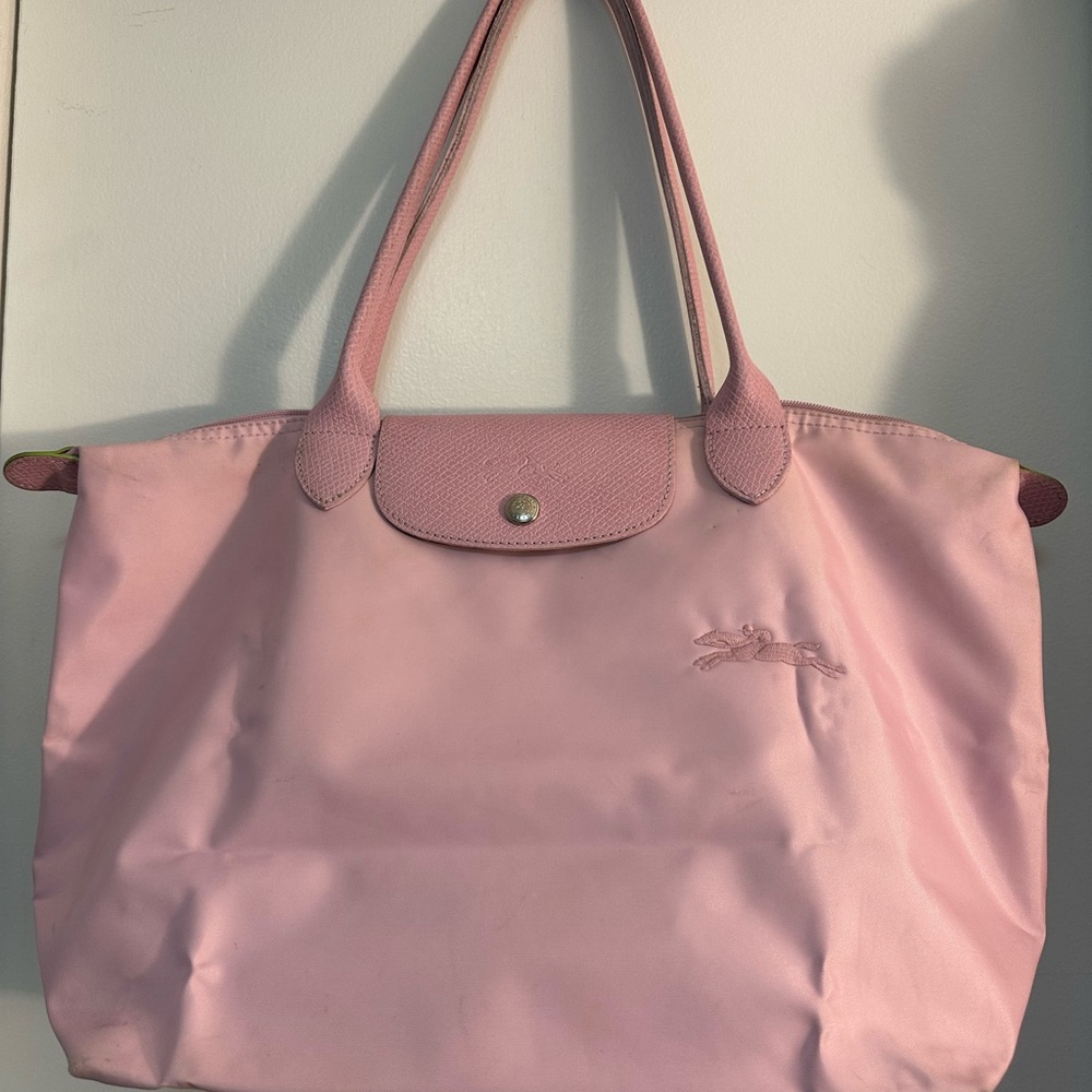 Longchamp Pink Shoulder Bag with Classic Design